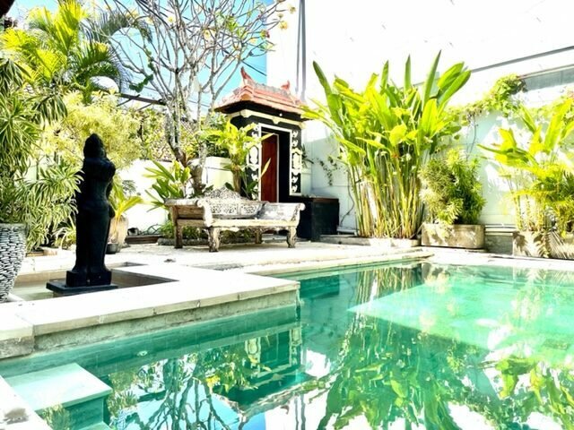 Book your private pool villa Carissa in seminyak center