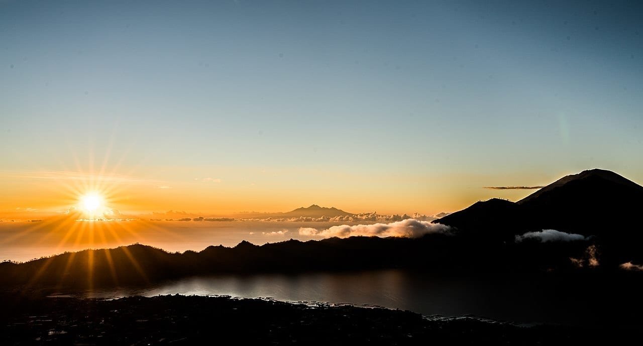 Hiking Mount Batur in Bali | Hike to witness the sunrise from the top of the volcano!